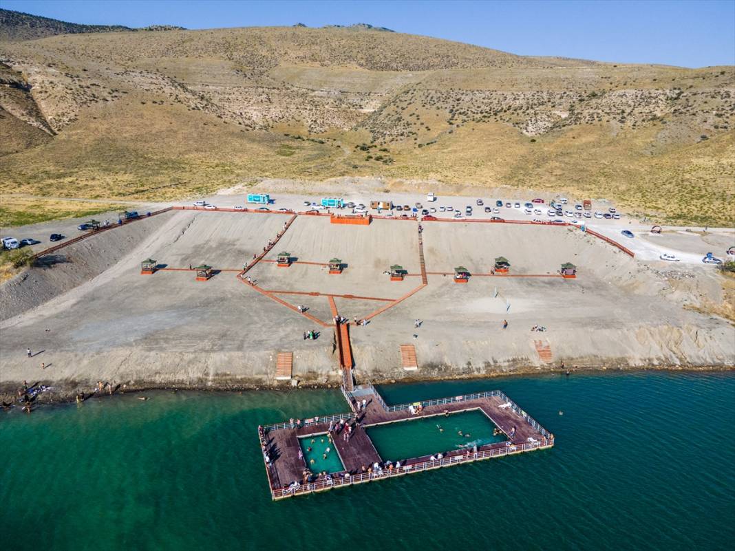 Konya’nın mavi cenneti Acıgöl, tatilcilerin yeni gözdesi 7